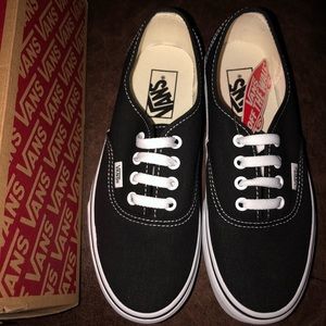 ❌SOLD❌ NWT black Vans